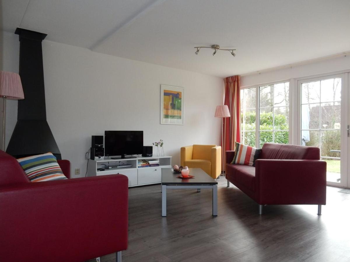 Bungalow - 6 Personen Gelegen In De Nabije Omgeving Van Avonturenpark Hellendoorn En De Prachtige Sallandse Heuvelrug En Eelerberg المظهر الخارجي الصورة