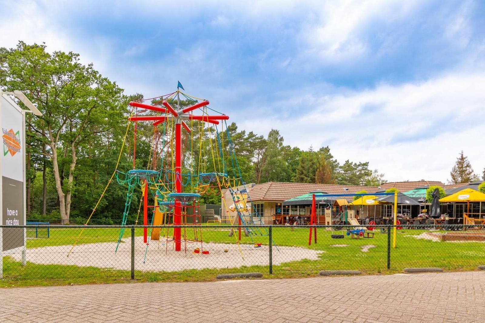 Bungalow - 6 Personen Gelegen In De Nabije Omgeving Van Avonturenpark Hellendoorn En De Prachtige Sallandse Heuvelrug En Eelerberg المظهر الخارجي الصورة