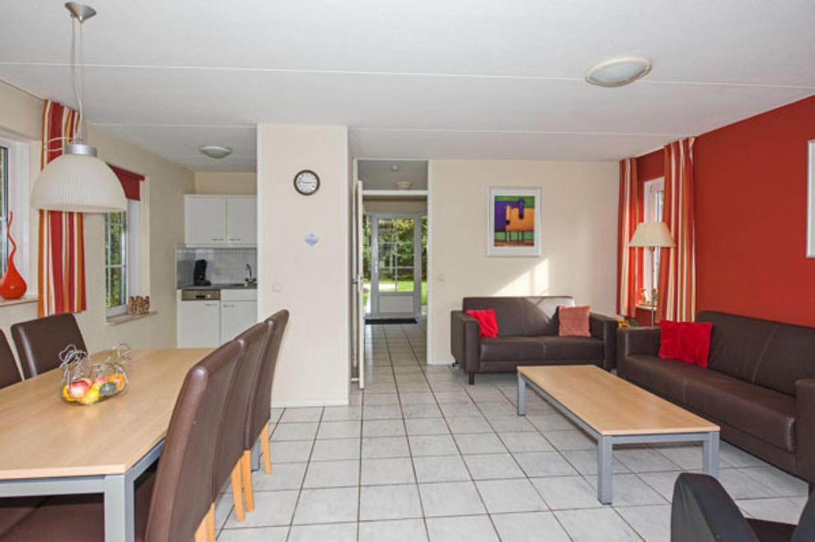 Bungalow - 6 Personen Gelegen In De Nabije Omgeving Van Avonturenpark Hellendoorn En De Prachtige Sallandse Heuvelrug En Eelerberg المظهر الخارجي الصورة