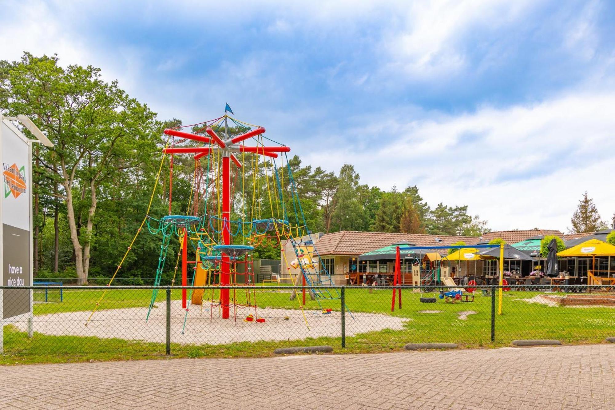Bungalow - 6 Personen Gelegen In De Nabije Omgeving Van Avonturenpark Hellendoorn En De Prachtige Sallandse Heuvelrug En Eelerberg المظهر الخارجي الصورة